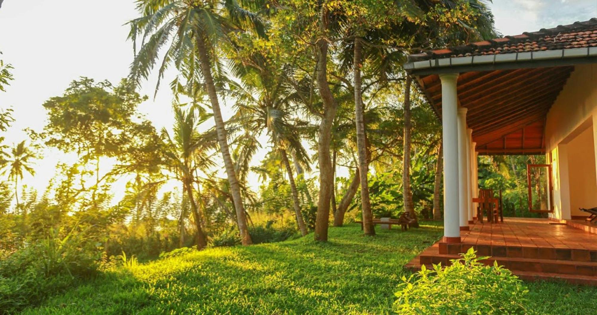 Bluewind Resort Tangalle Exterior foto
